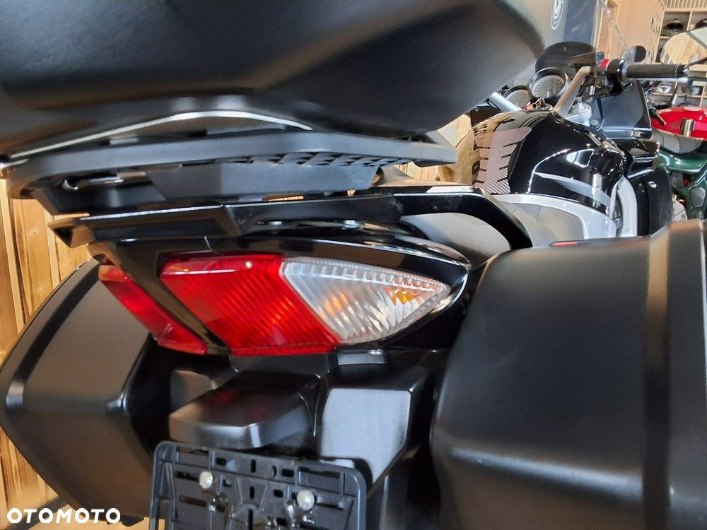 Yamaha FJR - 13