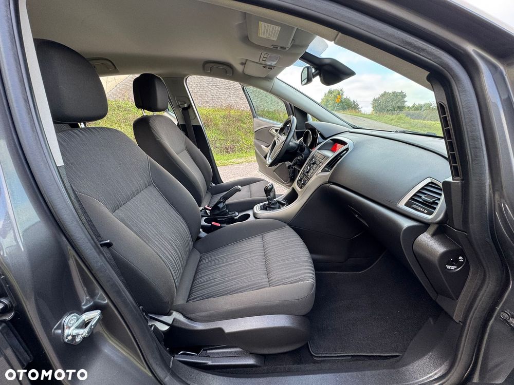 Opel Astra 1.6 Active - 29