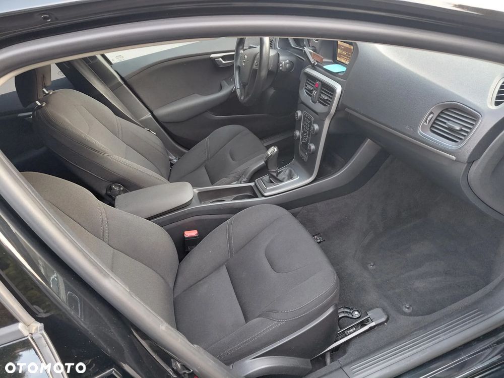 Volvo V40 T2 Summum - 22