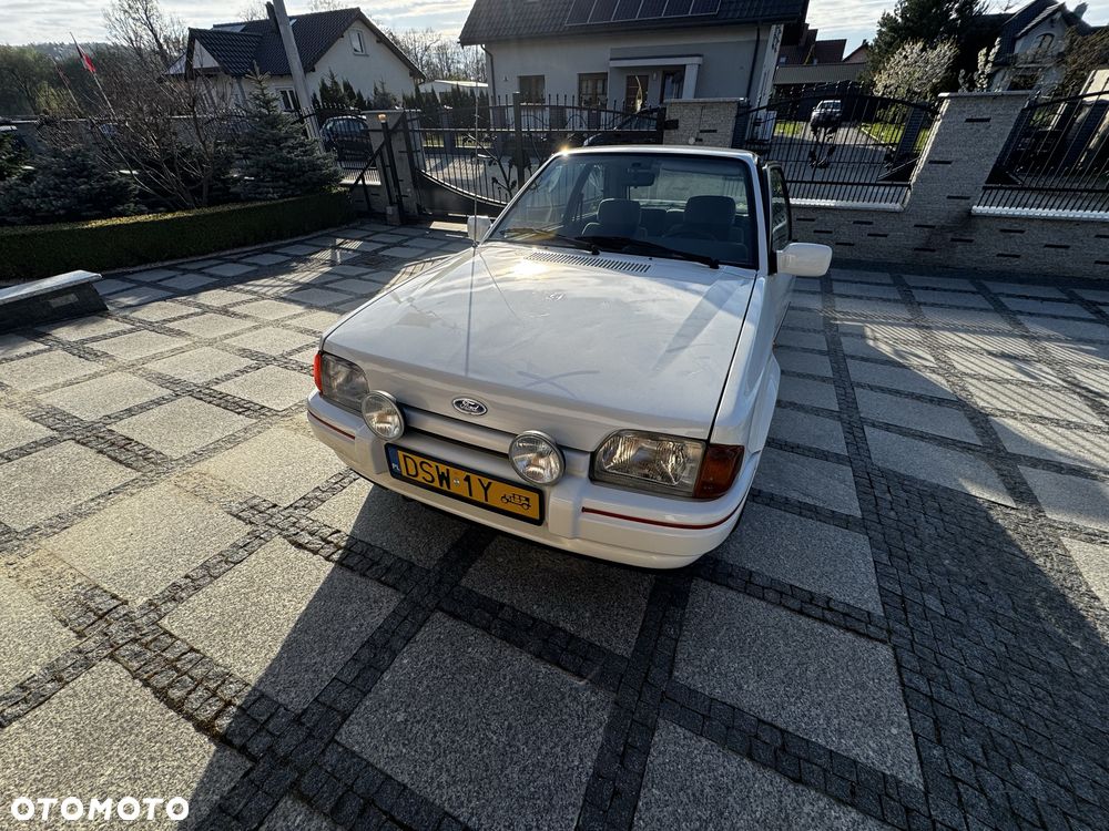 Ford Escort - 1