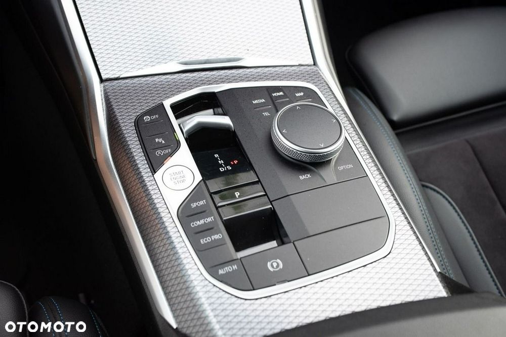 BMW Seria 3 318i M Sport - 15
