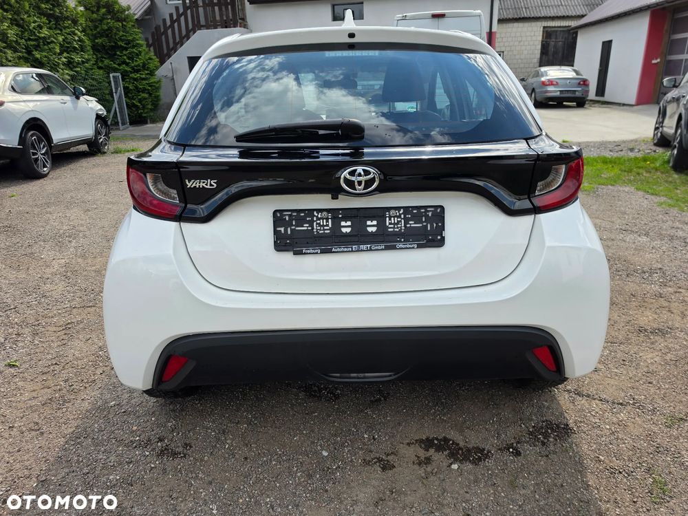 Toyota Yaris 1.0 Premium - 7
