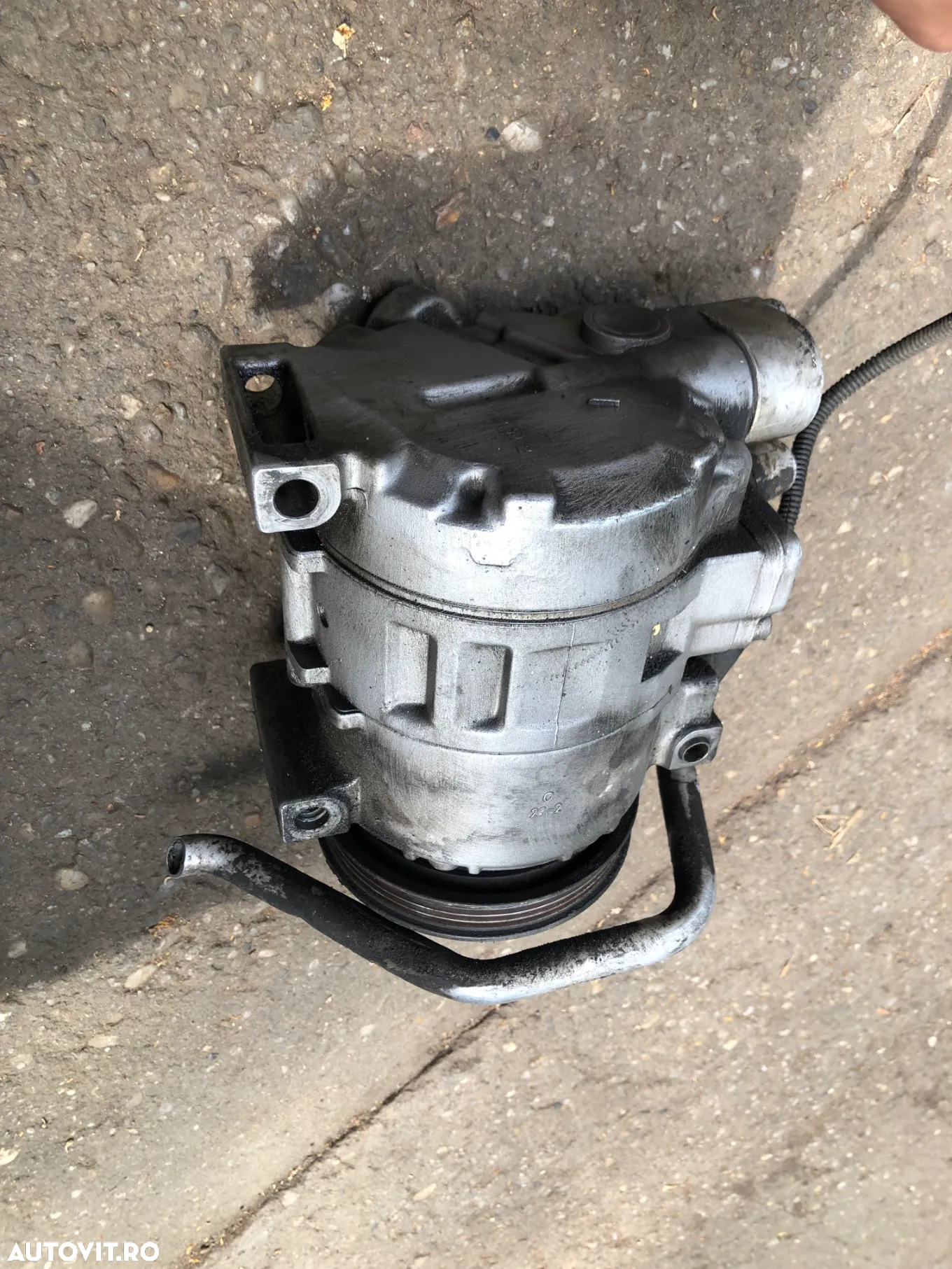 Compresor clima AC Audi A4 B6 2.5 TDI V6 - 6