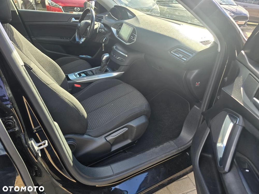 Peugeot 308 - 11