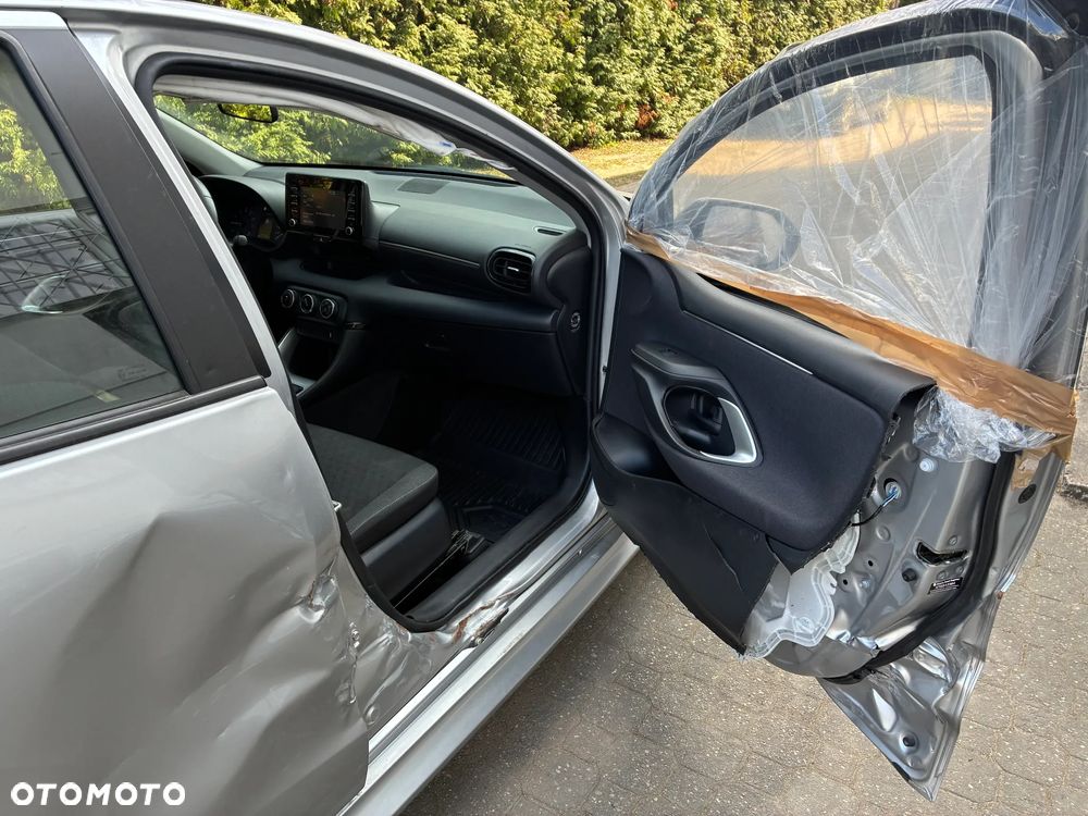 Toyota Yaris 1.5 Comfort - 15