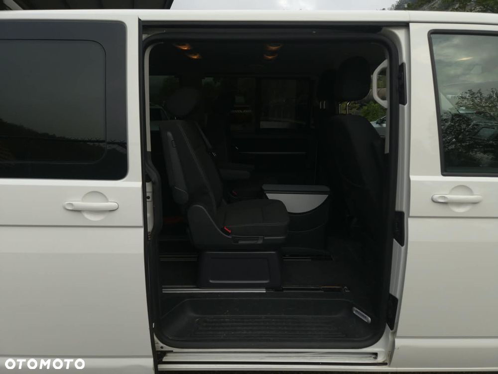 Volkswagen Multivan - 19