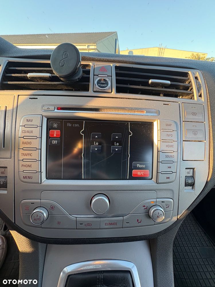 Ford Kuga 2.0 TDCi Titanium - 10