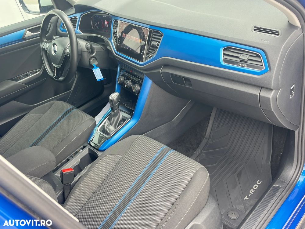 Volkswagen T-Roc - 25
