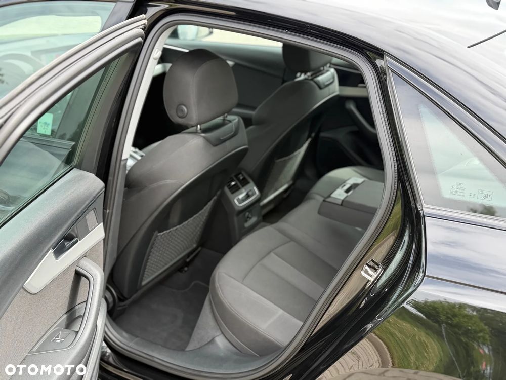 Audi A4 Limousine 35 TFSI mHEV S Line S tronic - 6