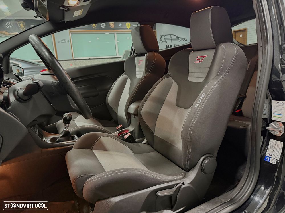 Ford Fiesta 1.6 T ST - 9