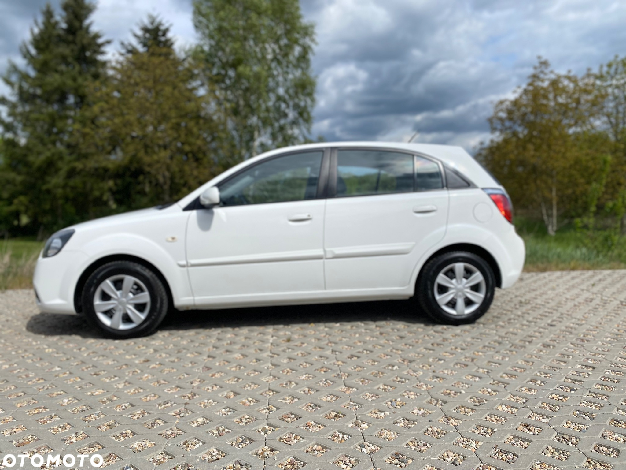 Kia Rio 1.4 Optimum - 12