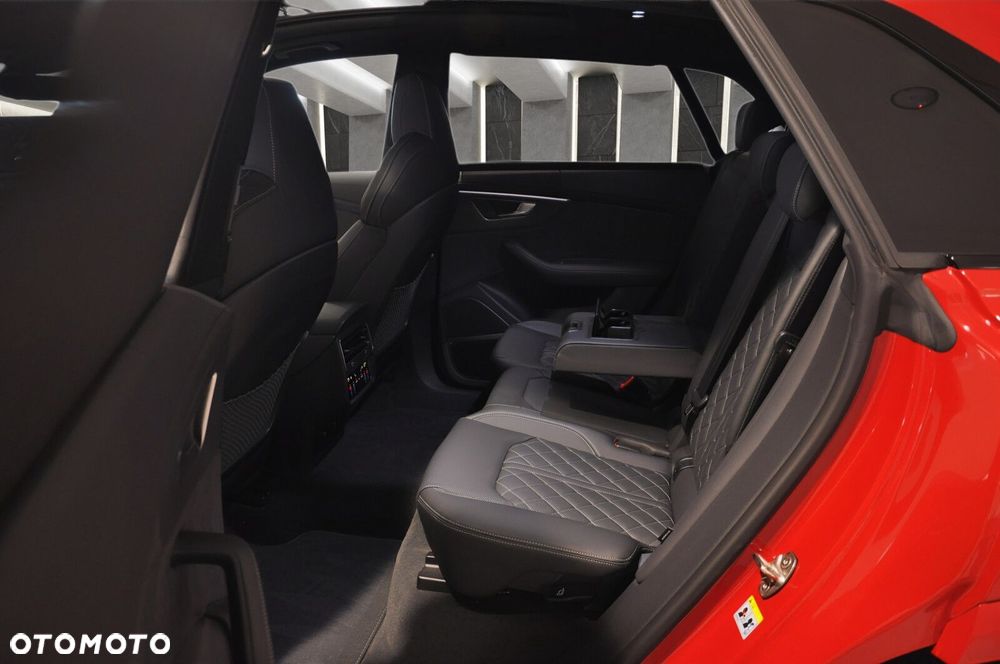 Audi SQ8 - 12