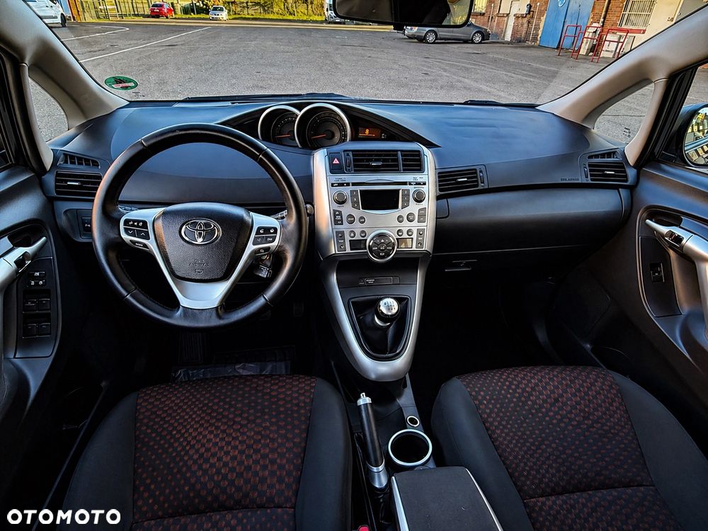Toyota Verso 1.8 5-Sitzer Comfort - 15