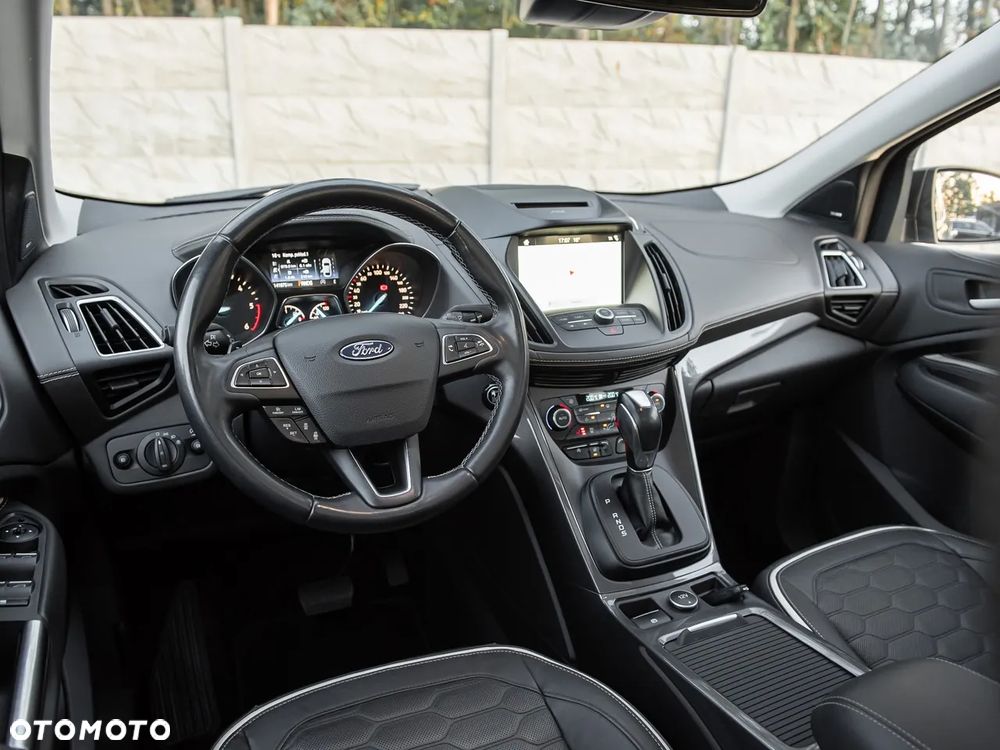 Ford Kuga 2.0 TDCi 4x4 Vignale - 30