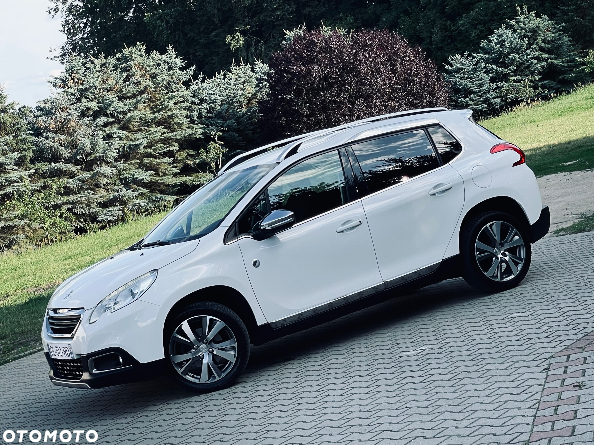 Peugeot 2008 - 10