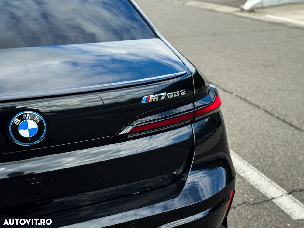BMW Seria 7 - 12