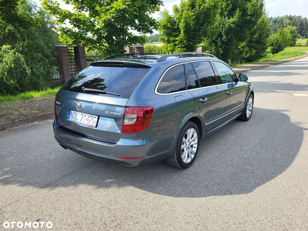 Skoda Superb 2.0 TDI DSG Active - 3