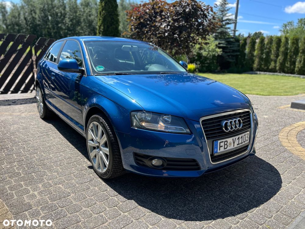 Audi A3 3-drzwiowe 1.6 Attraction - 3