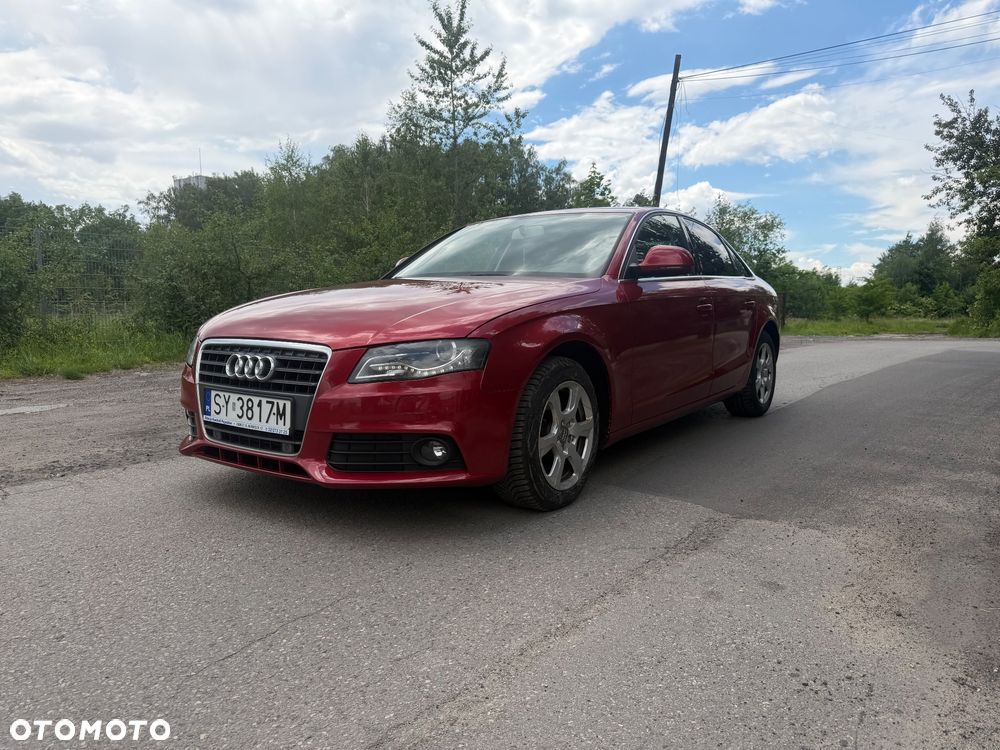 Audi A4 Limousine - 1