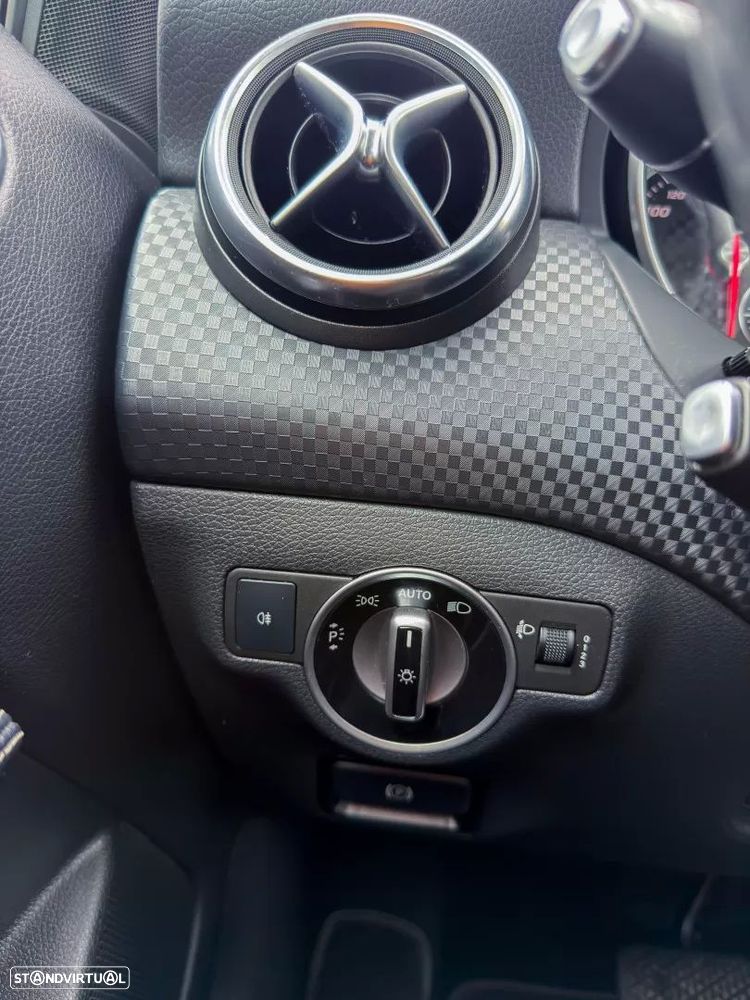 Mercedes-Benz A 200 d Urban Aut. - 9