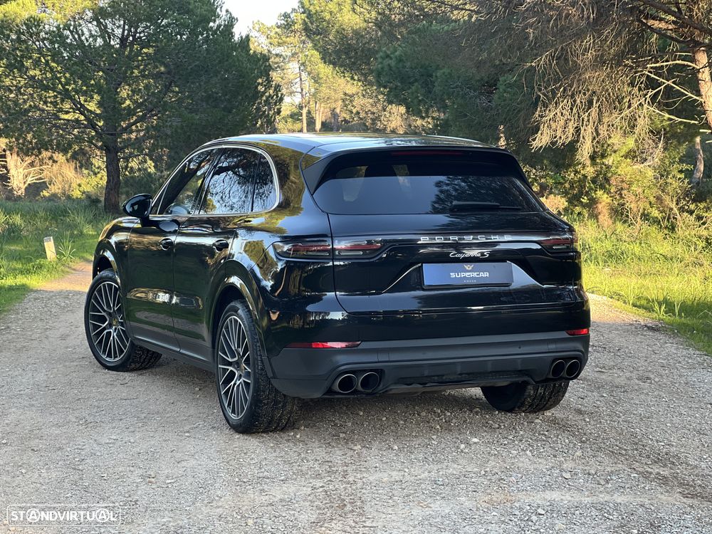 Porsche Cayenne S - 4