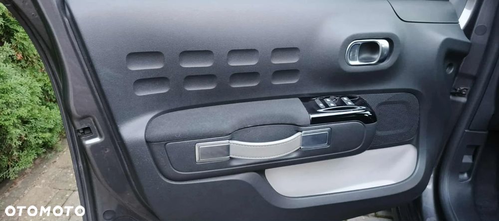 Citroën C3 1.2 PureTech Shine - 18