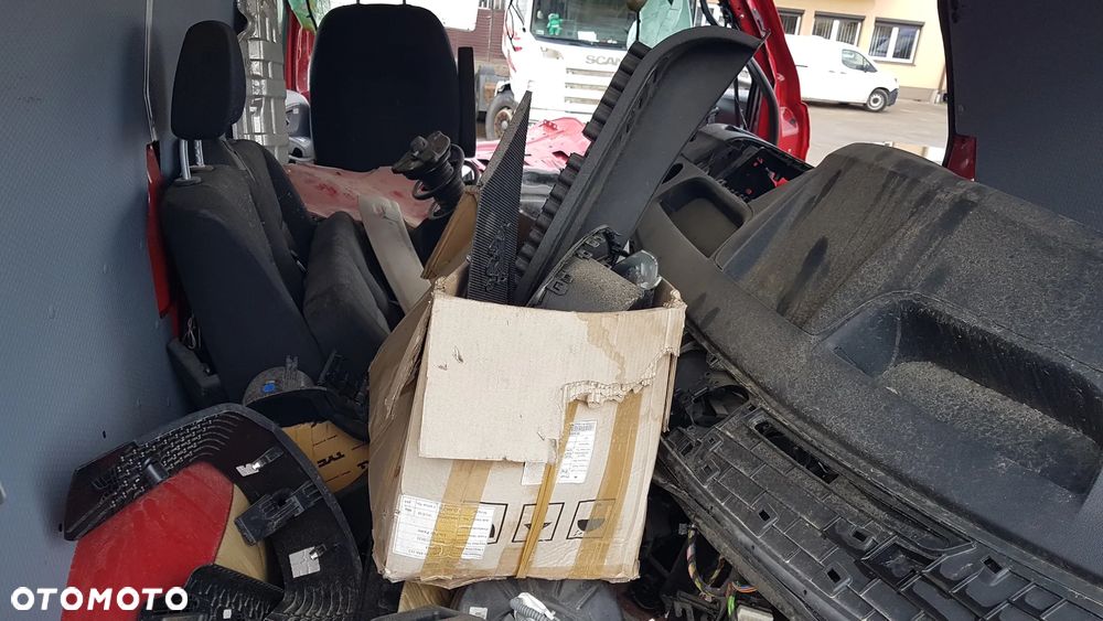 MERCEDES VITO W 447 2021 r CZĘŚCI KAROSERIA - 8