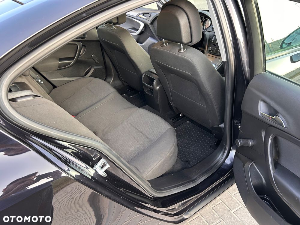 Opel Insignia 1.6 - 17