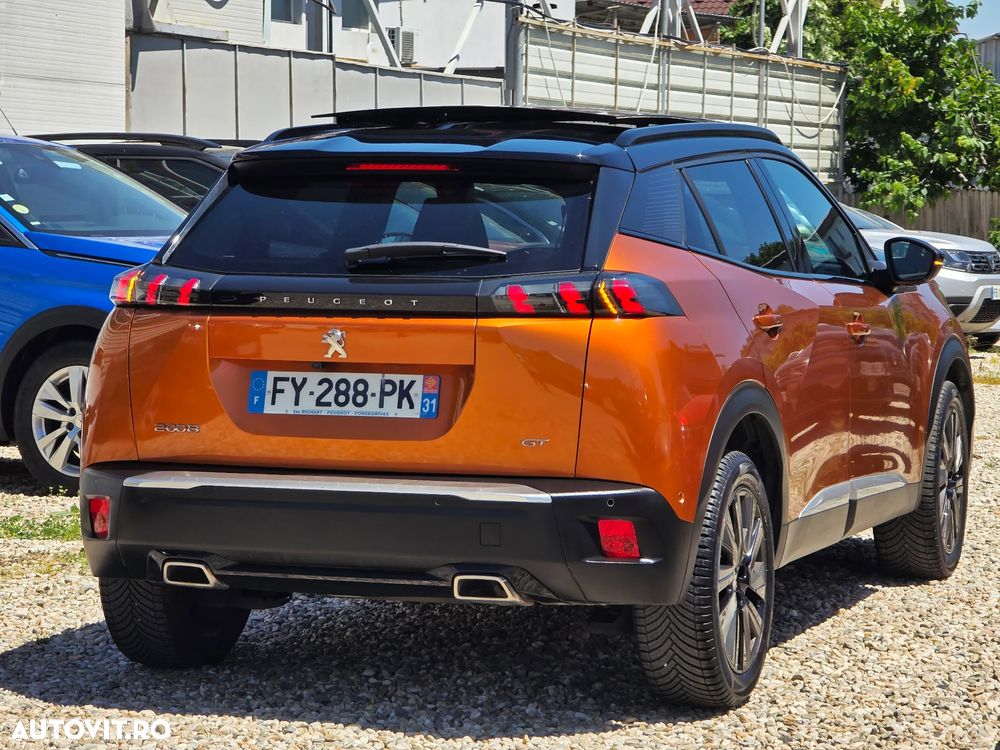 Peugeot 2008 PureTech 130 EAT8 GT - 13