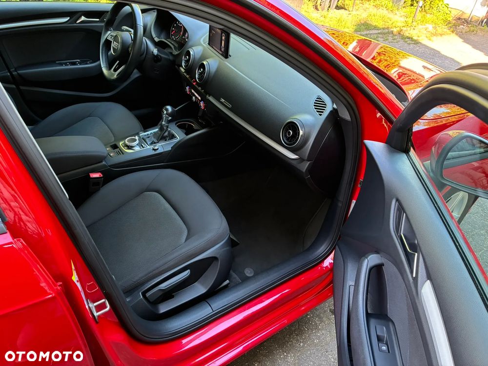 Audi A3 Sportback 35 TFSI S tronic - 12