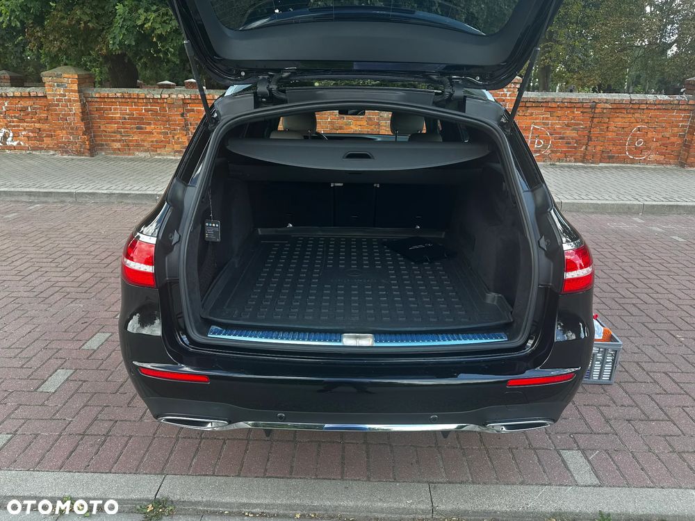 Mercedes-Benz Klasa E 220 d Business Edition 9G-TRONIC - 9