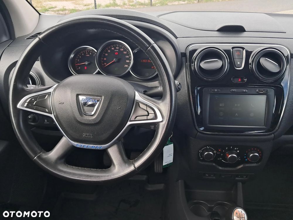Dacia Lodgy 1.3 TCe Stepway S&S - 13