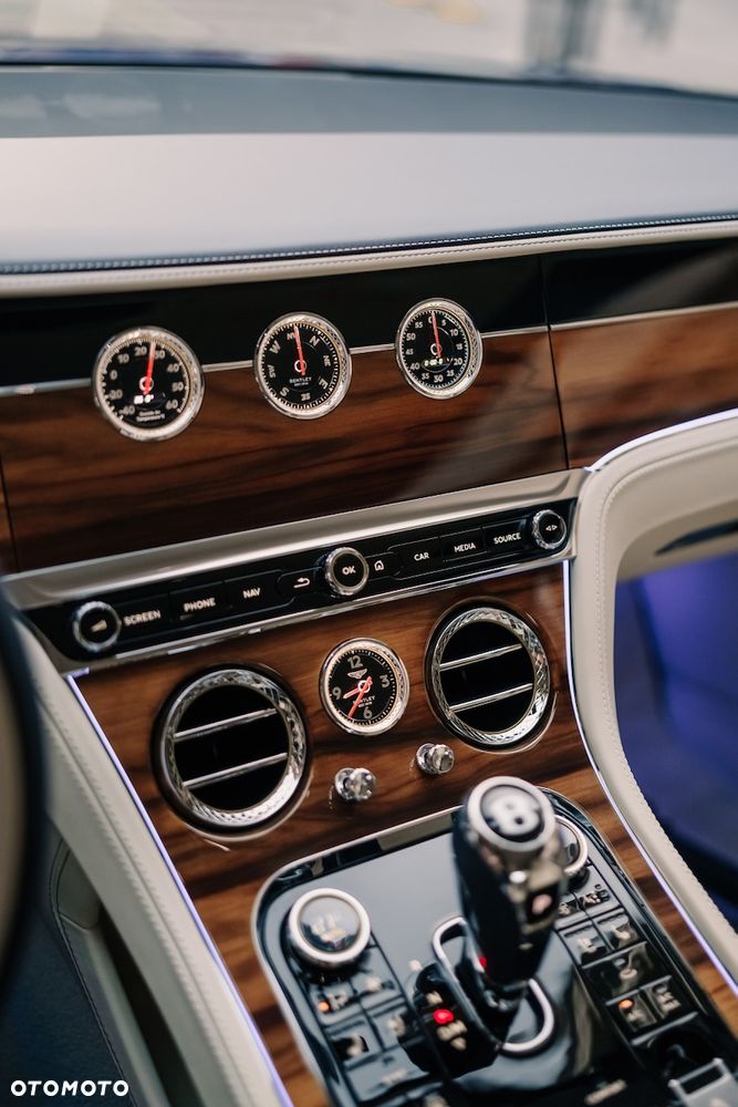 Bentley Continental GT - 7