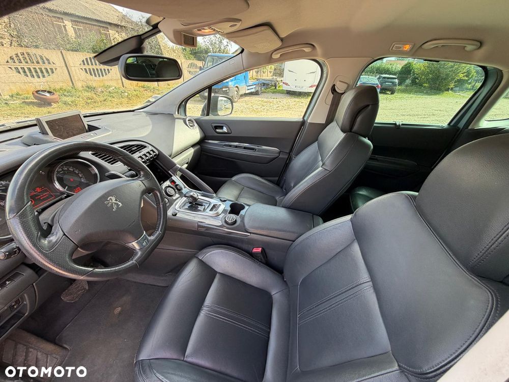 Peugeot 3008 Hybrid4 - 9