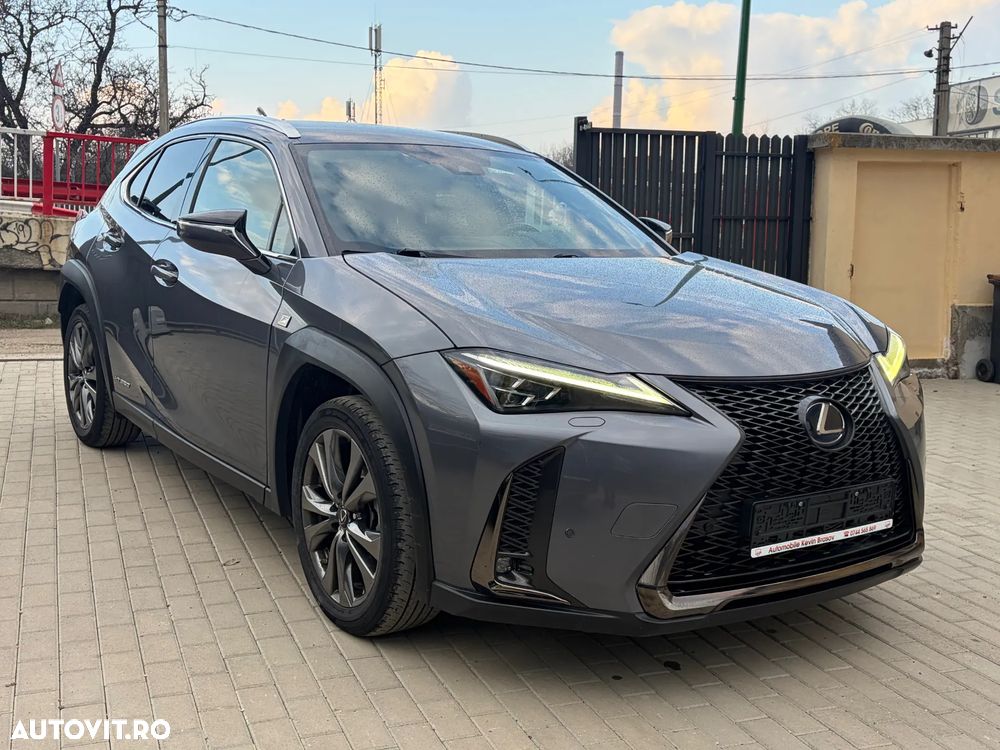 Lexus UX 250h (E-FOUR) F SPORT - 17