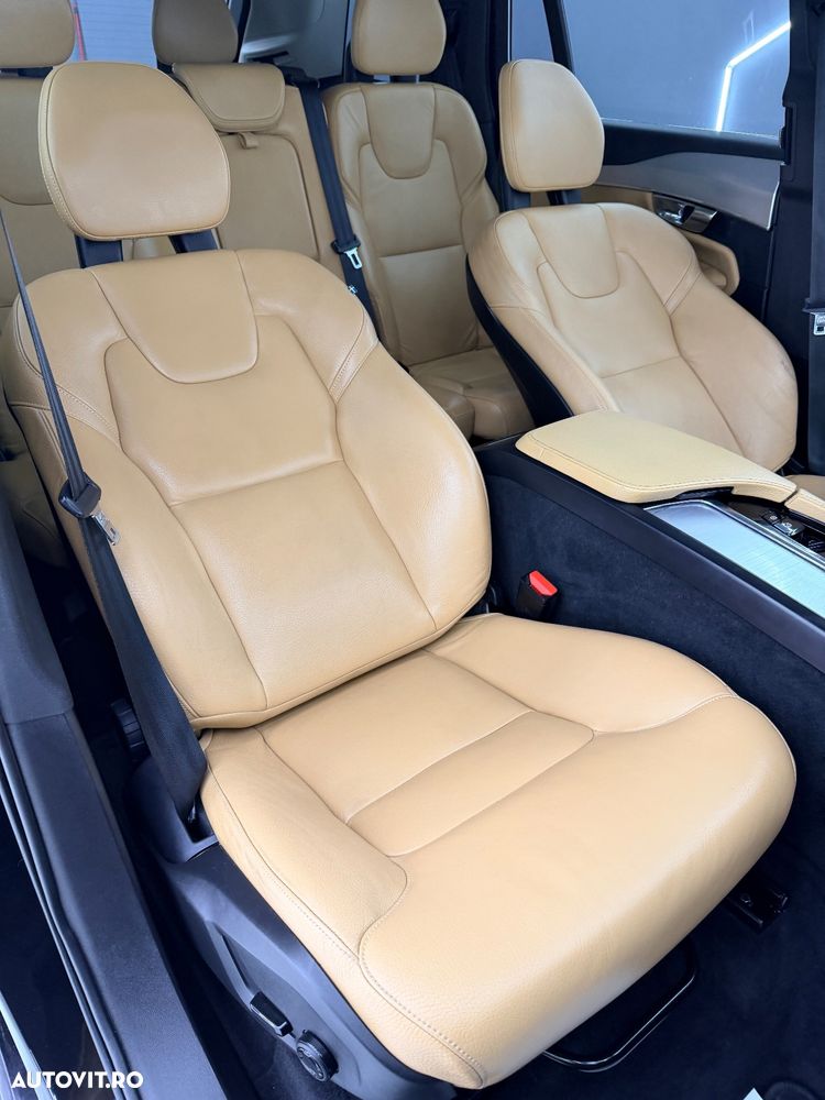 Volvo XC 90 D5 AWD Geartronic Momentum - 25