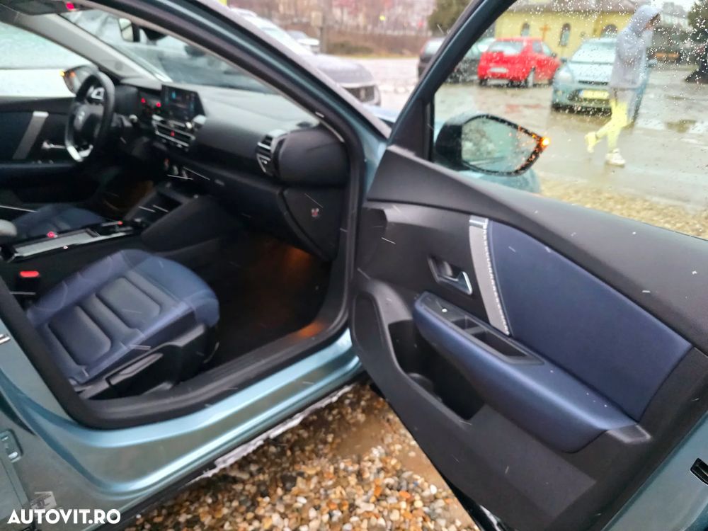 Citroën C4 PureTech 130 Stop&Start EAT8 SHINE - 13