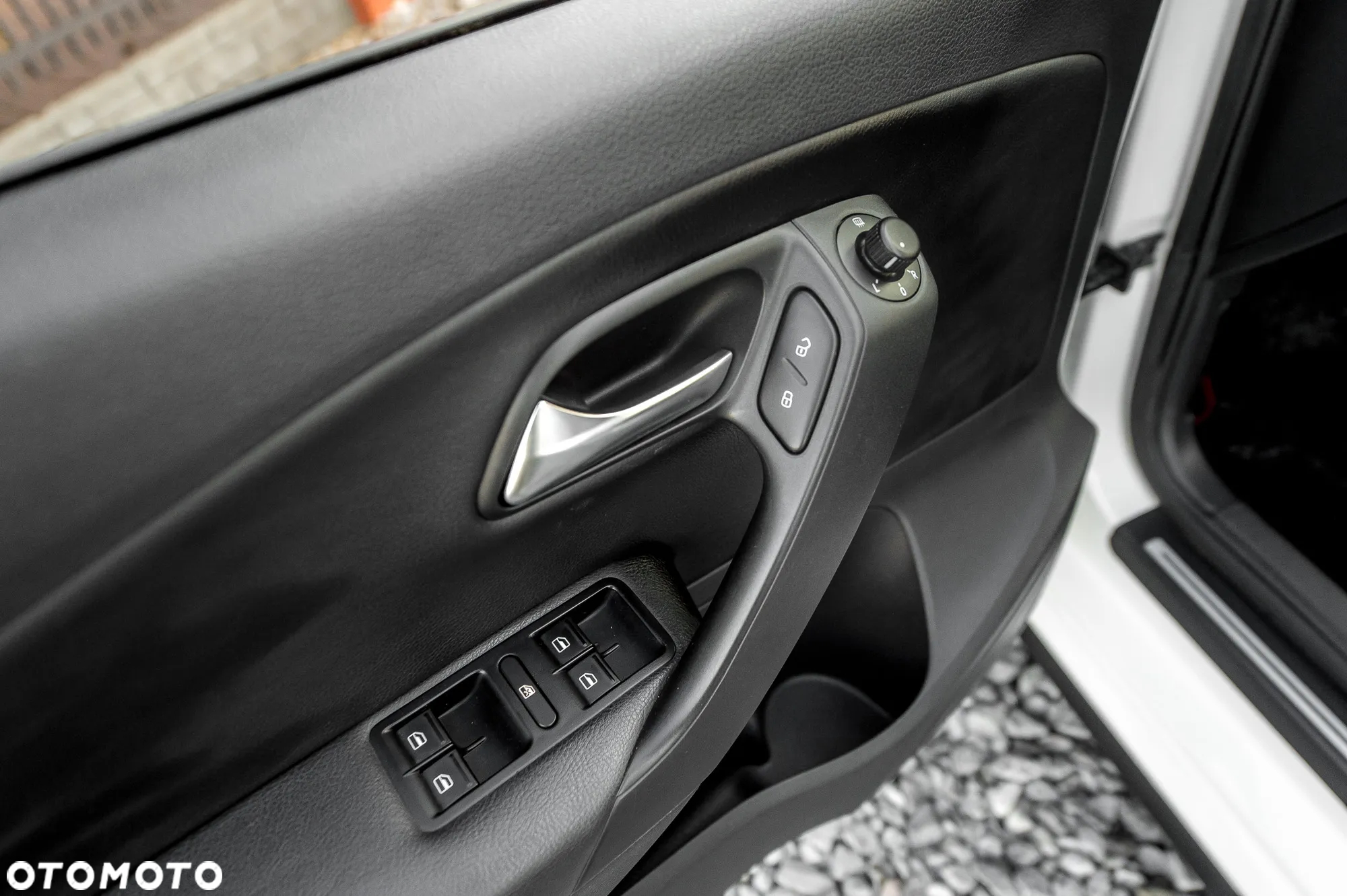 Volkswagen Polo 1.4 DSG GTI - 26