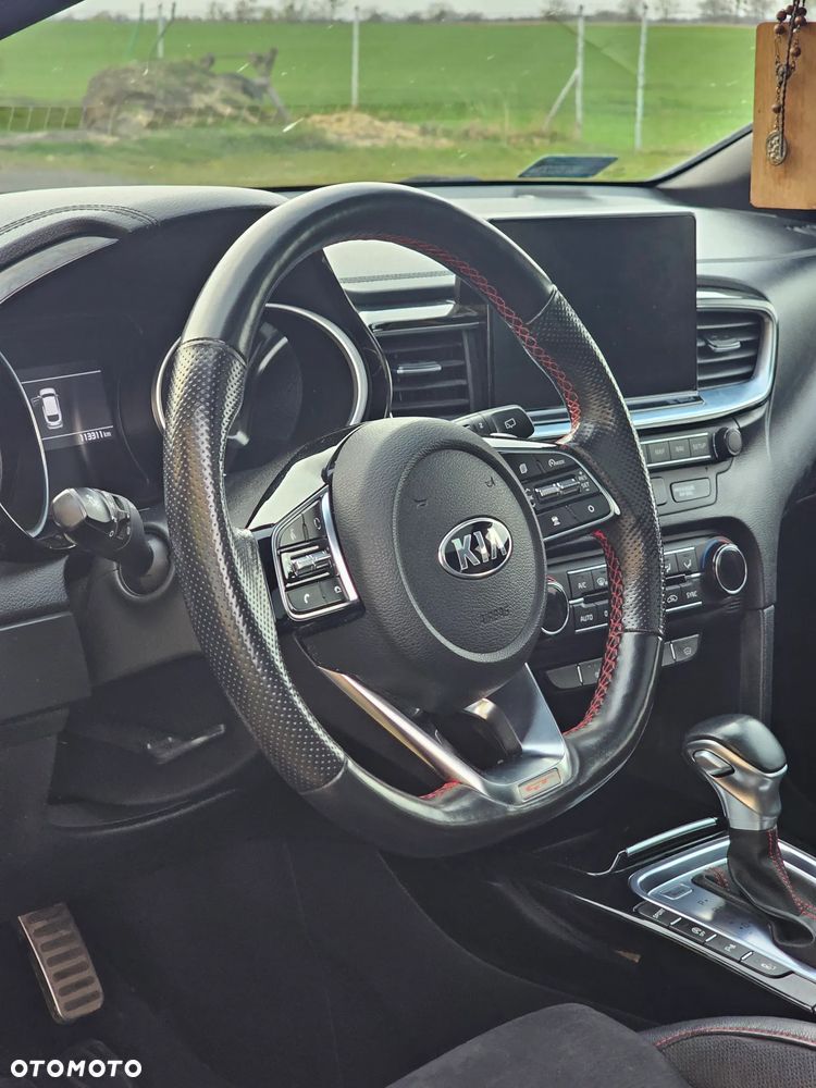 Kia ProCeed 1.6 T-GDI GT DCT - 9