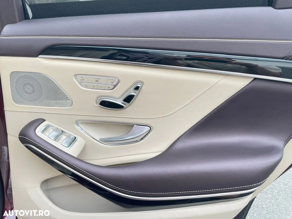 Mercedes-Benz S 500 4MATIC Aut - 24