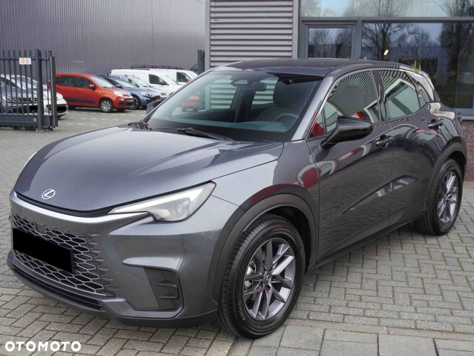 Lexus LBX 1.5 Hybrid - 2