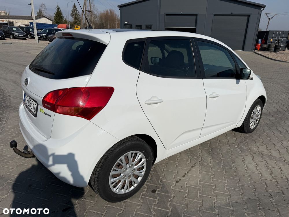 Kia Venga 1.4 CRDi 90 Dream-Team Edition - 9