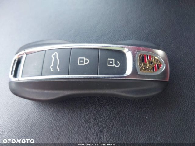 Porsche Cayenne - 10