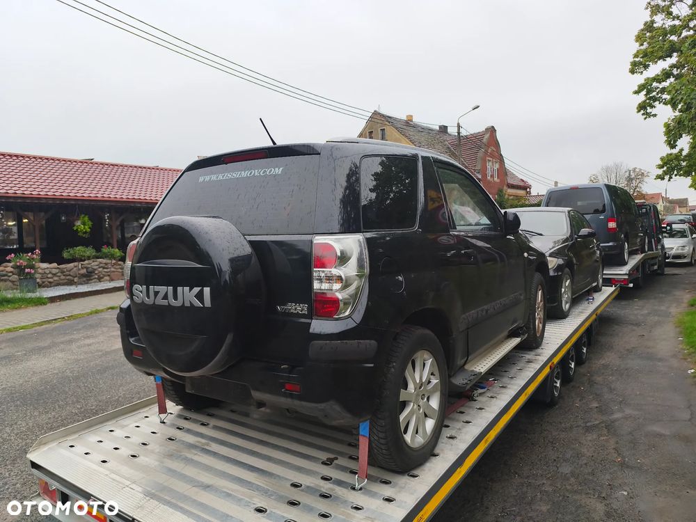 Suzuki Grand Vitara 1.6 Black&White - 12