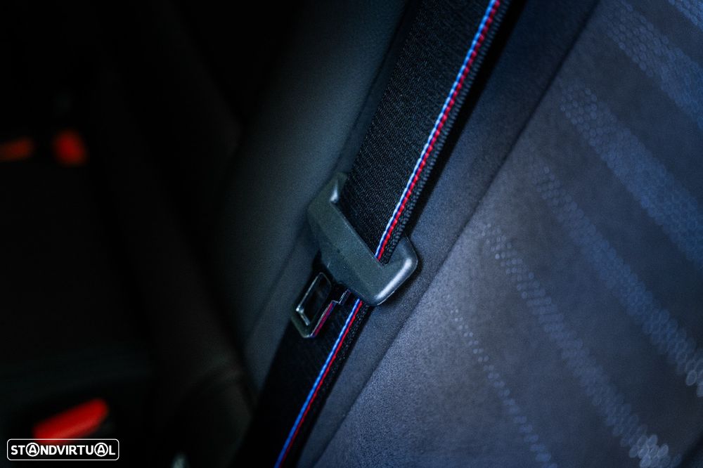 BMW 330 e Pack 50 anos M Auto - 7