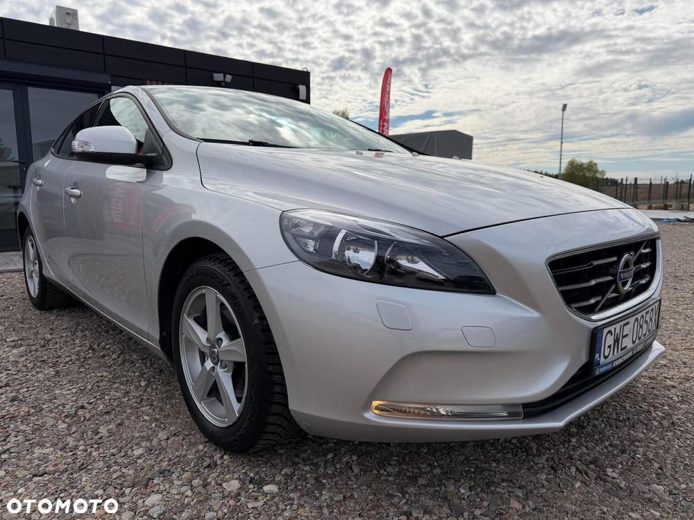 Volvo V40 T3 - 3
