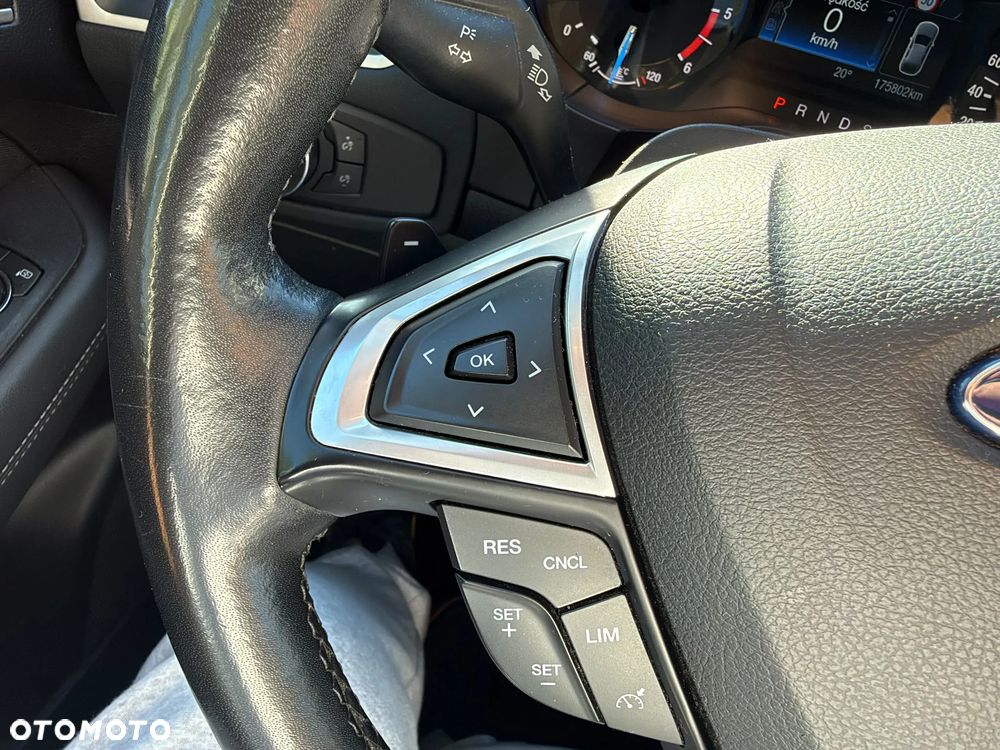Ford S-Max - 20