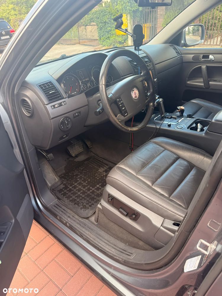Volkswagen Touareg - 11