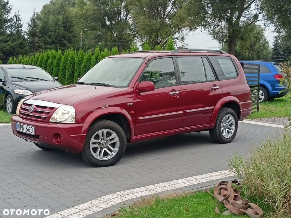 Suzuki XL7 - 13