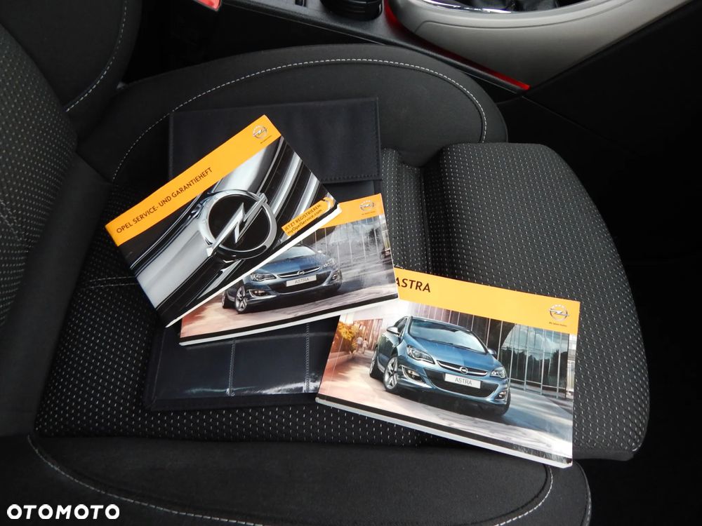 Opel Astra 1.4 T Cosmo EU6 - 22